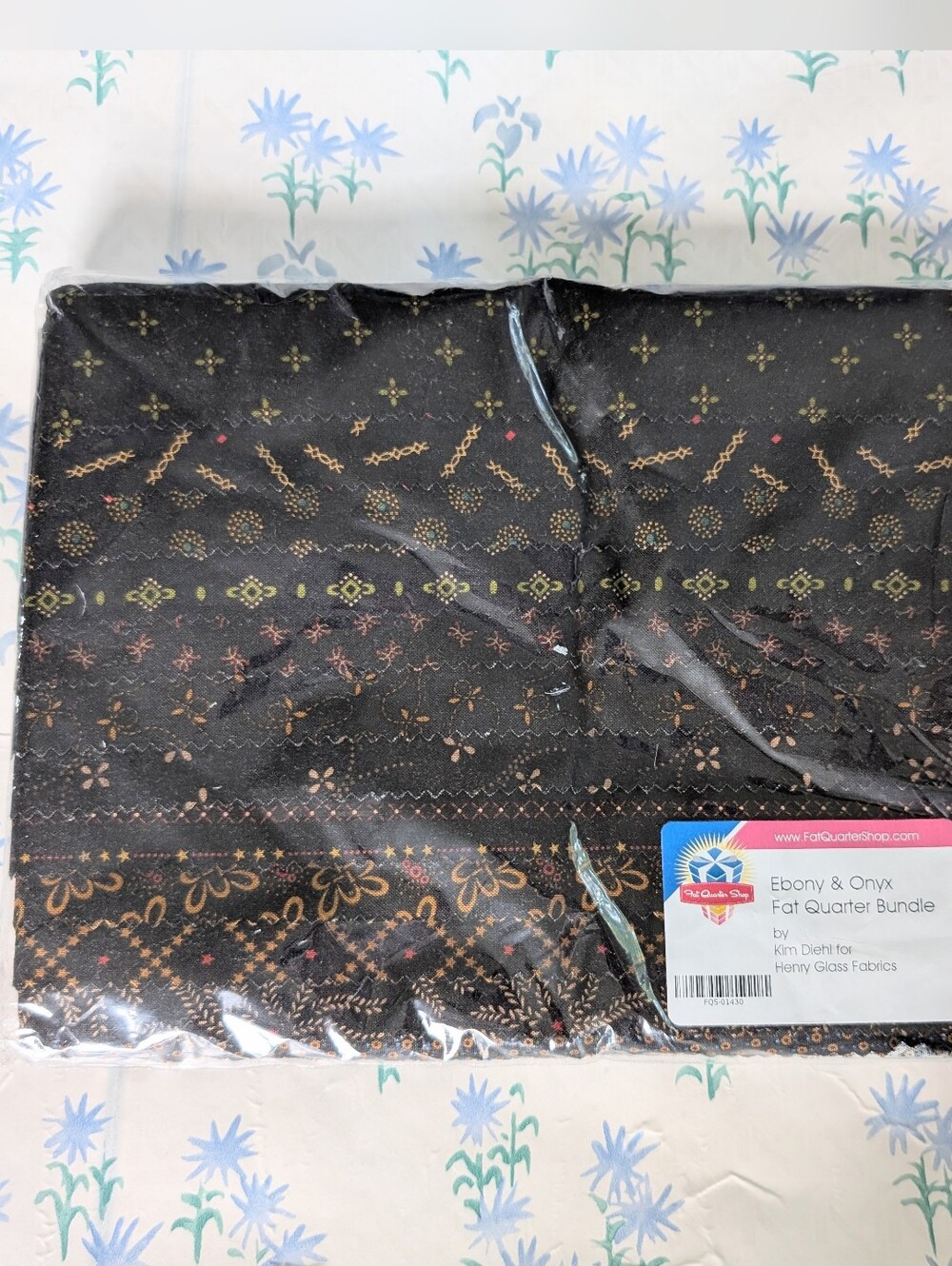 Ebony and Onyx by Kim Diehl for Henry Glass Fabrics Fat Quarter Bundle NEW Quilt